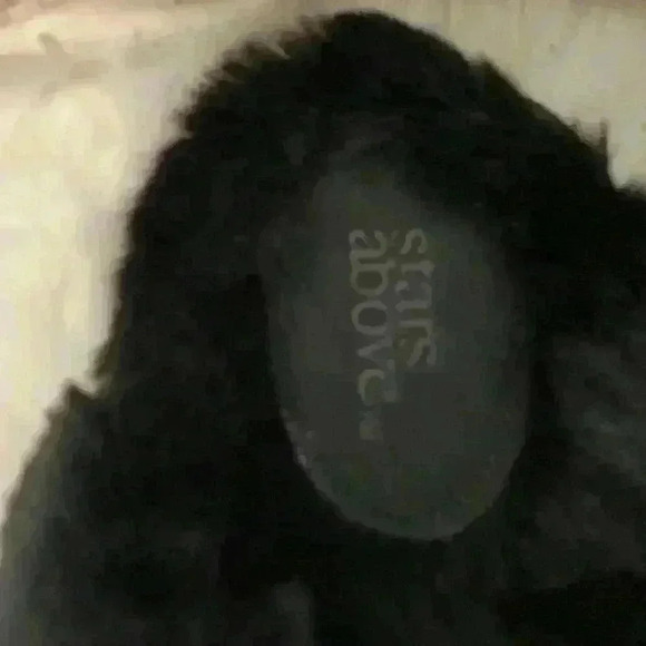 Stars Above Black Plush criss cross flip flops sandals size 11-12 - Picture 3 of 4